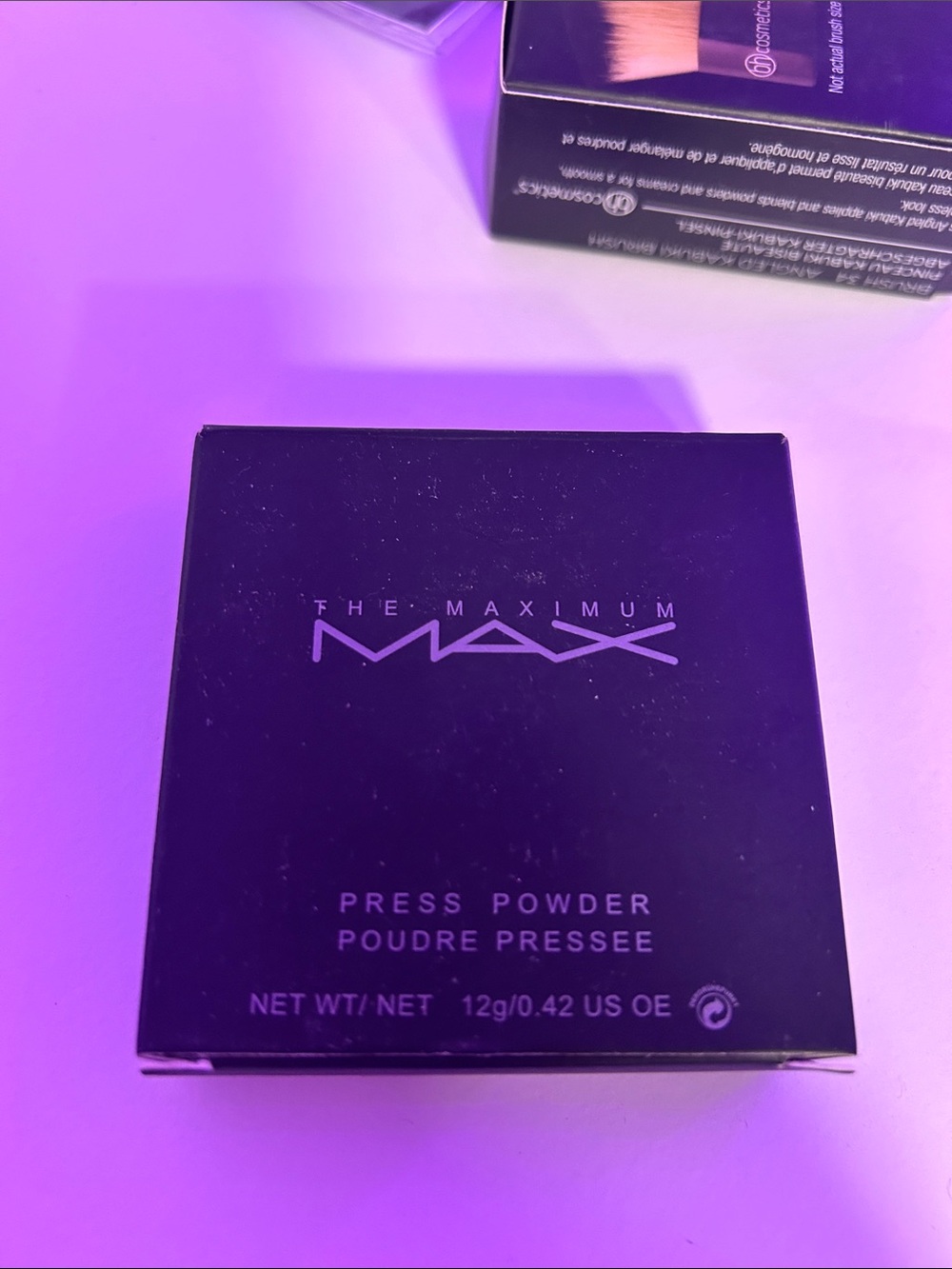 Max Studio Pressed Powder - - Picture 6 of 6